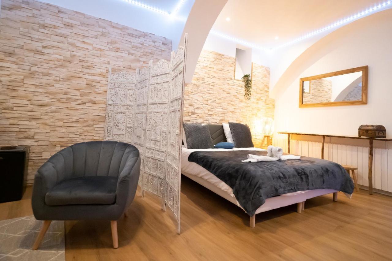 Le Spa De La Cathedrale - Jacuzzi - Sauna - Champagne - Netflix - Wifi Troyes Bagian luar foto